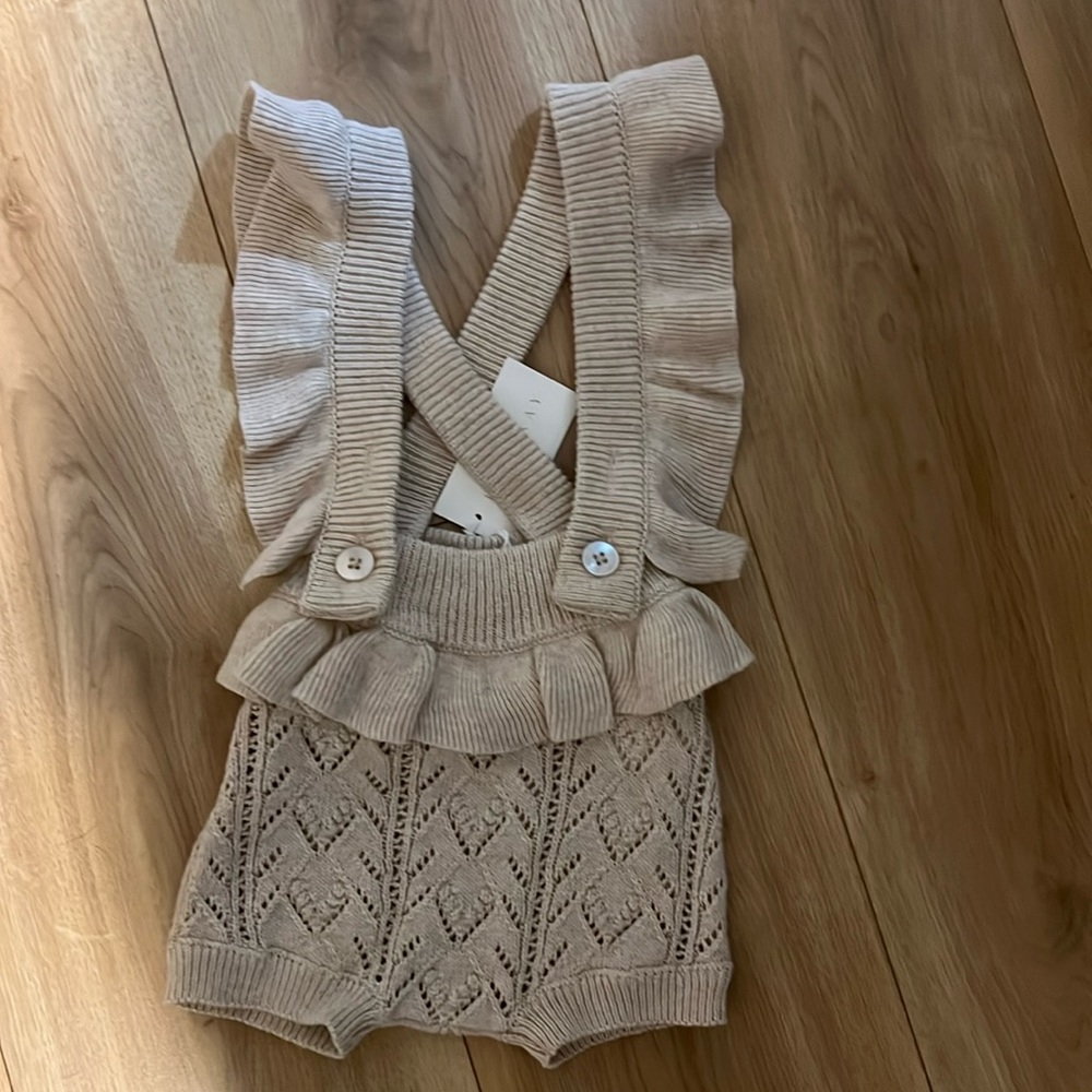 Knit jumper,  new with tags